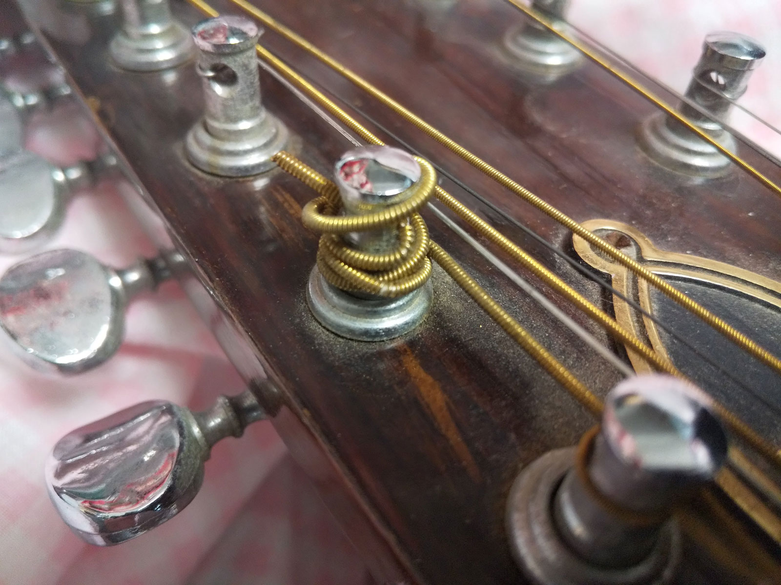 きたないギターヘッド周辺